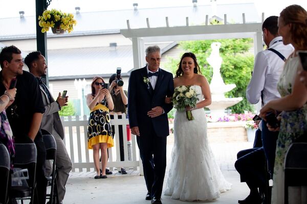 Bonnie Glen Weddings at the Bonnie Glen Pavilion — photo 6 of 11