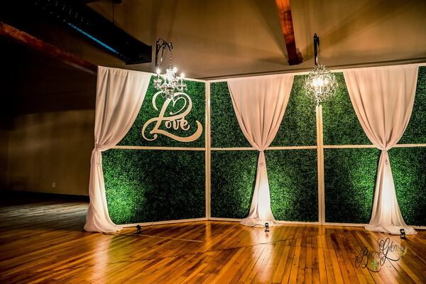 Classic-Elegant Decor Wedding at the Bonnie Glen Pavilion — photo 37 of 37