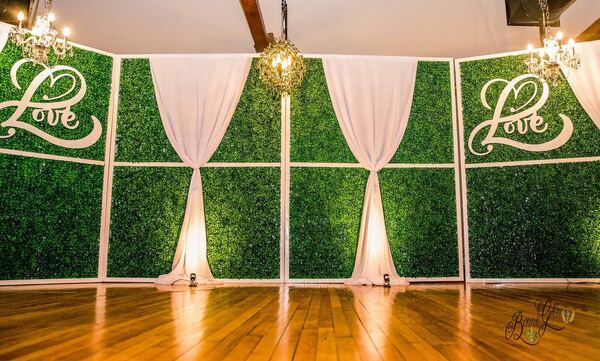 Classic-Elegant Decor Wedding at the Bonnie Glen Pavilion — photo 28 of 37