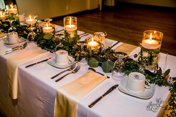 Classic-Elegant Decor Wedding at the Bonnie Glen Pavilion — photo 4 of 37