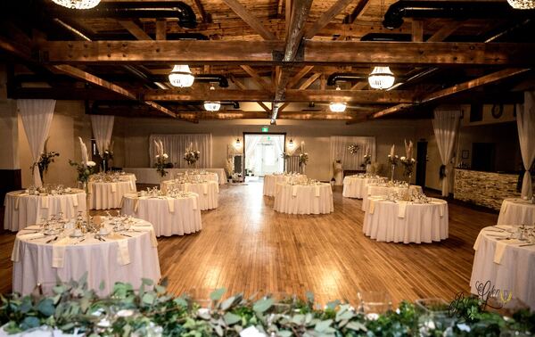 Classic-Elegant Decor Wedding at the Bonnie Glen Pavilion — photo 18 of 37