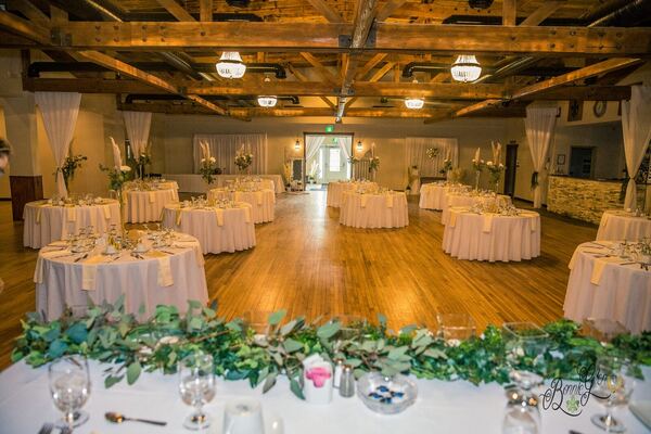 Classic-Elegant Decor Wedding at the Bonnie Glen Pavilion — photo 17 of 37