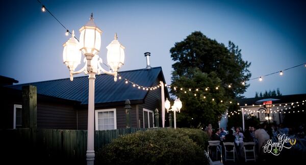Outdoor Decor Wedding at the Bonnie Glen Pavilion — photo 26 of 40