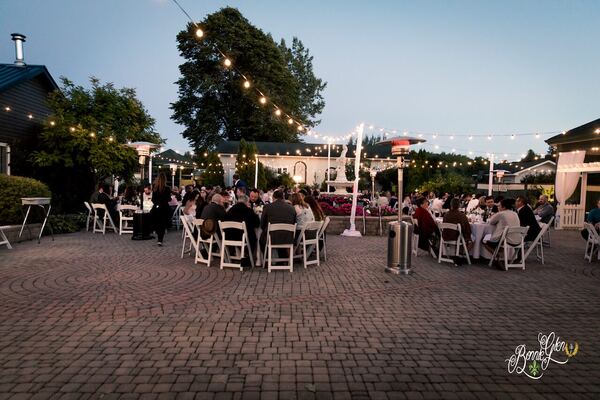 Outdoor Decor Wedding at the Bonnie Glen Pavilion — photo 28 of 40