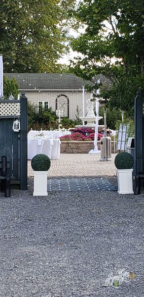Outdoor Decor Wedding at the Bonnie Glen Pavilion — photo 13 of 40
