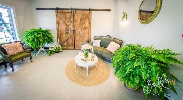 Romantic Decor Wedding at the Bonnie Glen Pavilion — photo 37 of 63