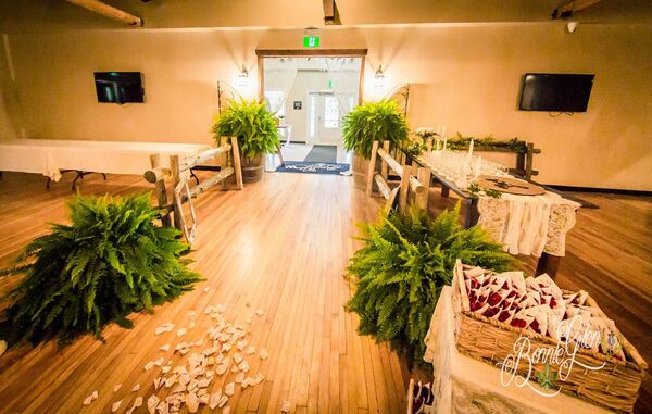 Romantic Decor Wedding at the Bonnie Glen Pavilion — photo 8 of 63