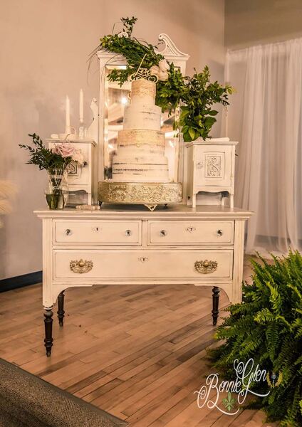 Romantic Decor Wedding at the Bonnie Glen Pavilion — photo 56 of 63