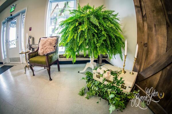 Romantic Decor Wedding at the Bonnie Glen Pavilion — photo 38 of 63