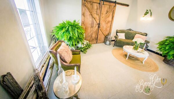 Romantic Decor Wedding at the Bonnie Glen Pavilion — photo 41 of 63