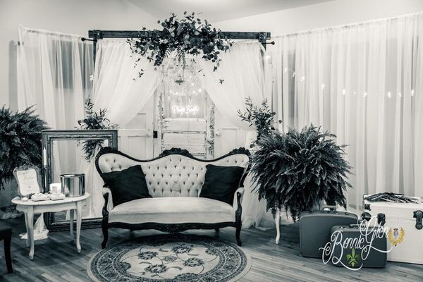 Romantic Decor Wedding at the Bonnie Glen Pavilion — photo 34 of 63
