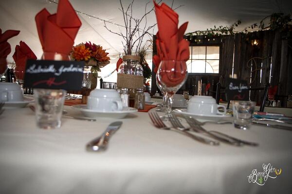 Rustic Decor Wedding at the Bonnie Glen Pavilion — photo 4 of 13