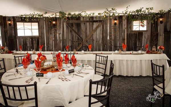 Rustic Decor Wedding at the Bonnie Glen Pavilion — photo 3 of 13