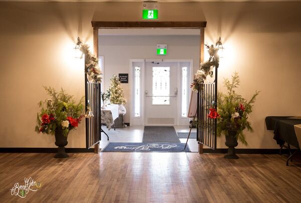 Xmas Decorations at the Bonnie Glen Pavilion — photo 4 of 27