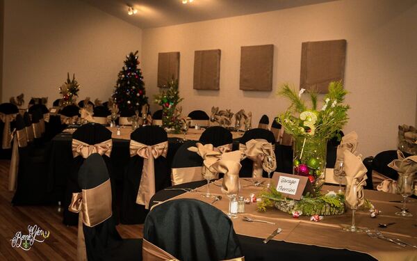 Xmas Decorations at the Bonnie Glen Pavilion — photo 8 of 27